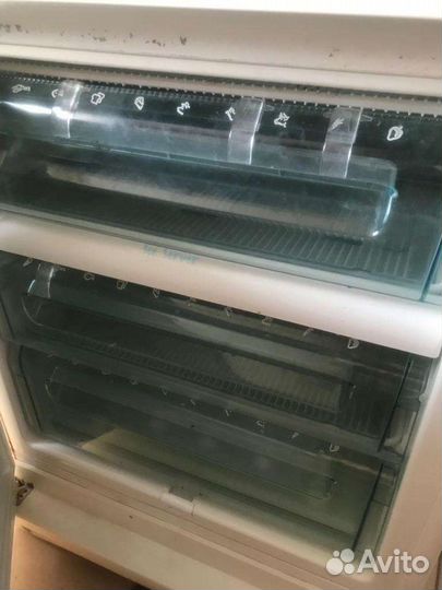 Холодильник бу Electrolux ER9002B