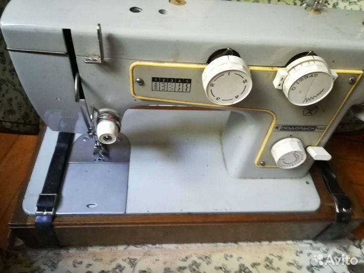 Швейная машина Подольск 142