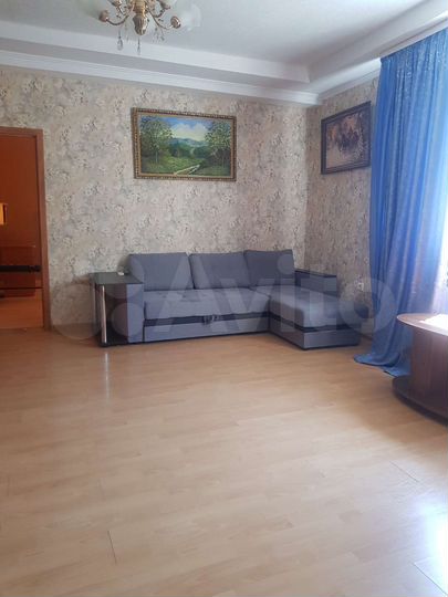 Дом 318 м² на участке 2,8 сот.