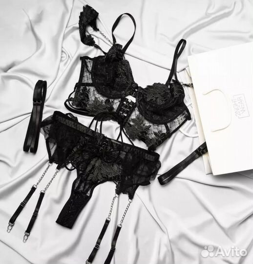 Комплект нижнего белья