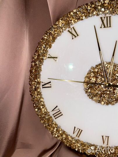 Часы из эпоксидной смолы