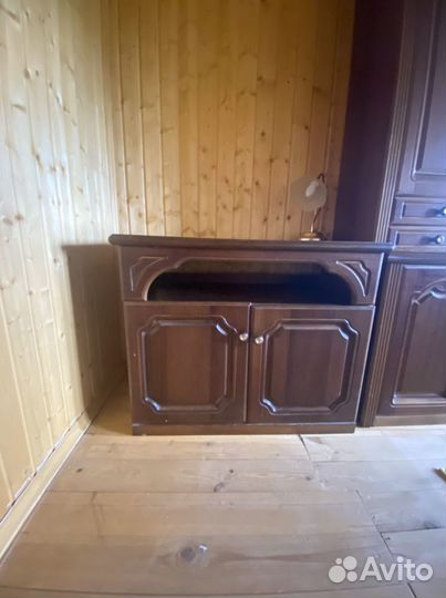 Стенка в гостиную и тумба TV