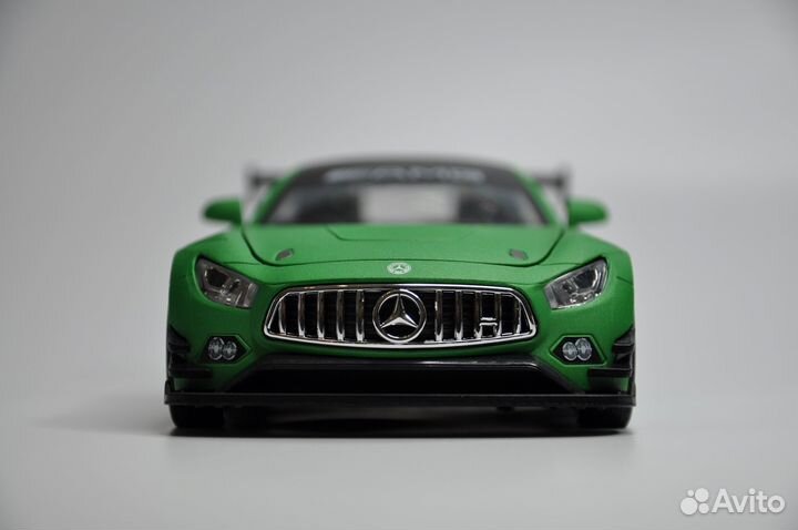 Модель автомобиля Mercedes-AMG GT3 металл