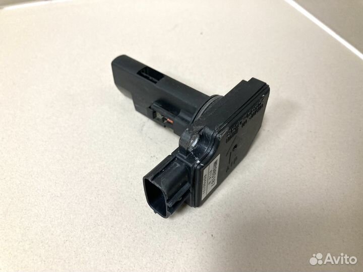 Датчик массового расхода воздуха Mitsubishi