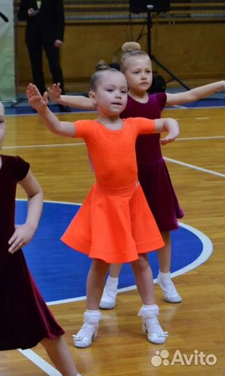 Платье для бальных танцев