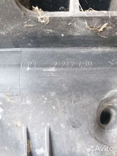 Впускной коллектор BMW E39 11612247439