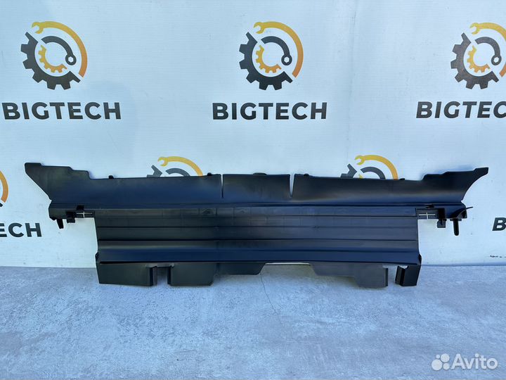 Дефлектор радиатора Mercedes W213 A2135050130