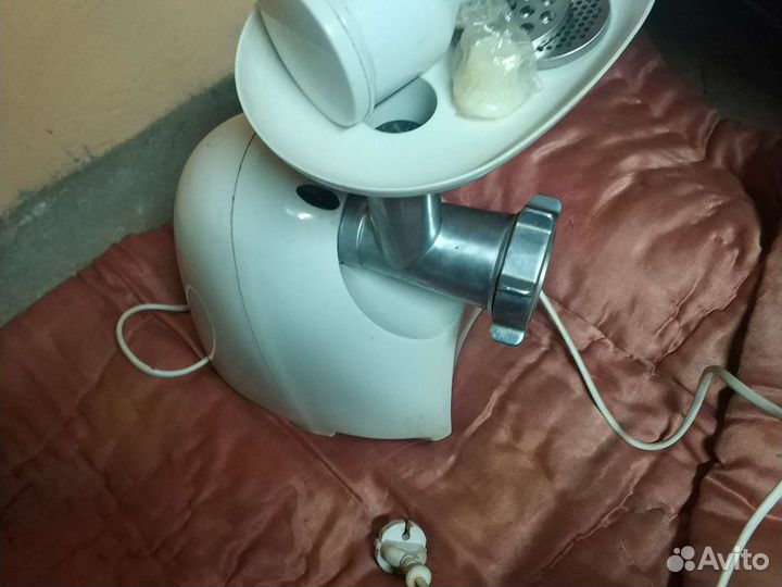 Мясорубка электрическая