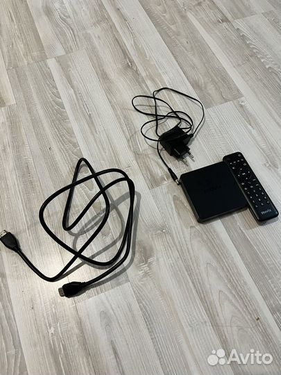 SMART tv приставка movix pro