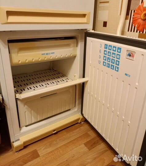 Холодильник Stinol,доставка бесплатно