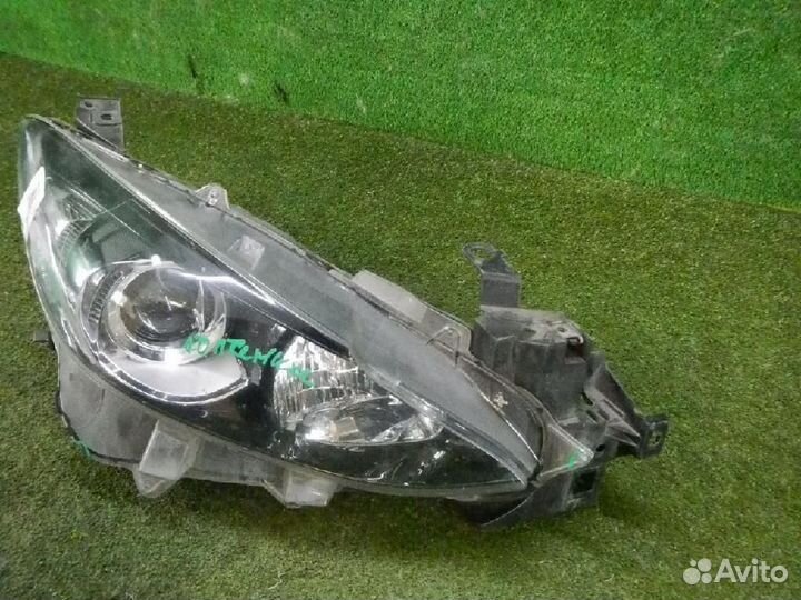 Фара правая Mazda Mazda3