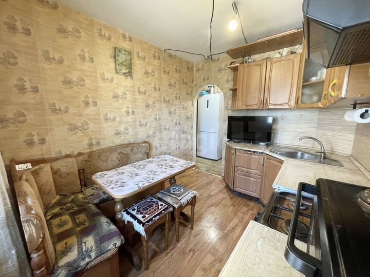 4-к. квартира, 74 м², 3/9 эт.