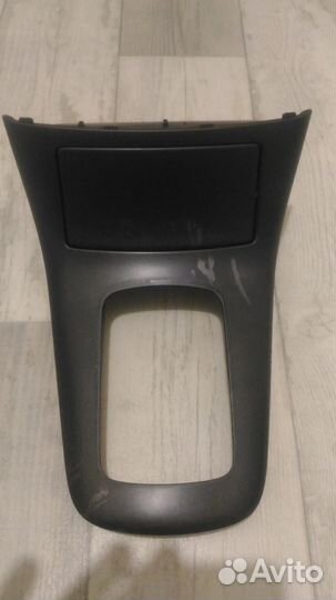 Пепельница с рамкой Toyota Avensis в Красноярске