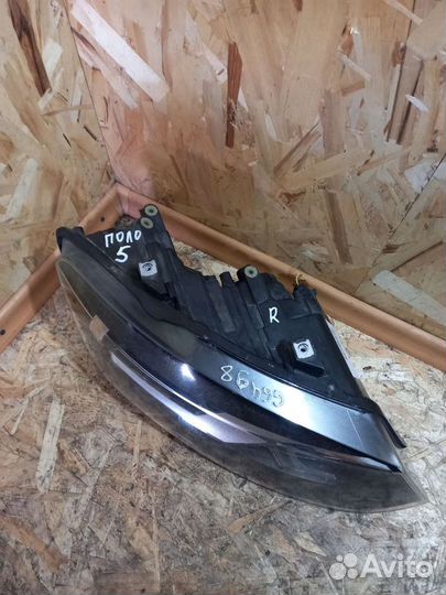 Фара Правая Фольксваген Поло 5 6R2941008E