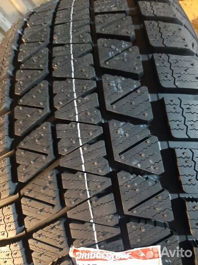 Bridgestone Blizzak DM-V3 285/45 R22 110T