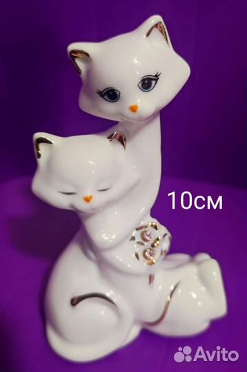Фарфоровые статуэтки кошек