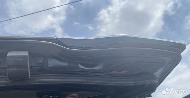 Прижимной датчик багажника правый L.C 200 2015+