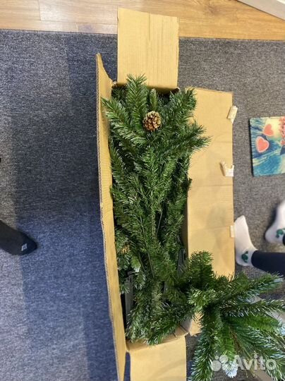 Ель искусственная золотая