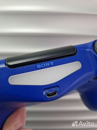 Sony PS4 dualshock 4 v2 (время играть), ориг