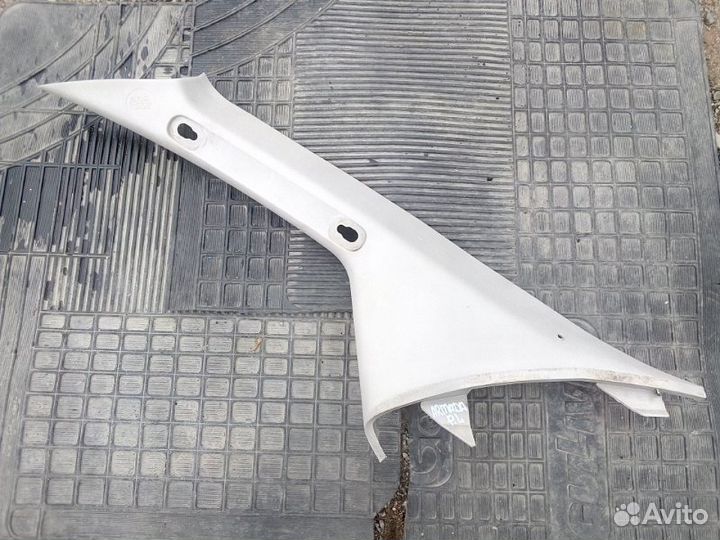 Обшивка стойки передняя левая Nissan Armada VK56DE