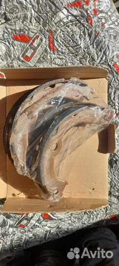 Колодки ручника М 11