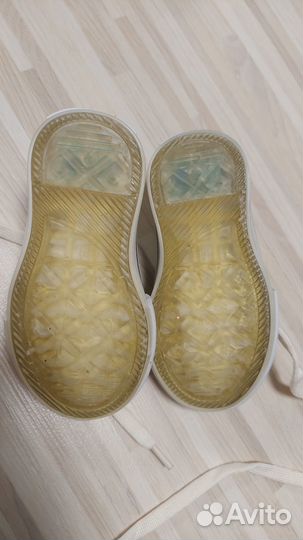 Кроссовки для девочки