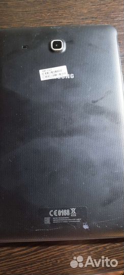 Планшет Samsung с защитным чехлом
