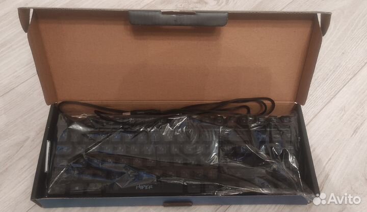 Игровая клавиатура Hiper KG201 Demure