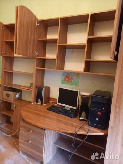 Стенка с компьютерным столом