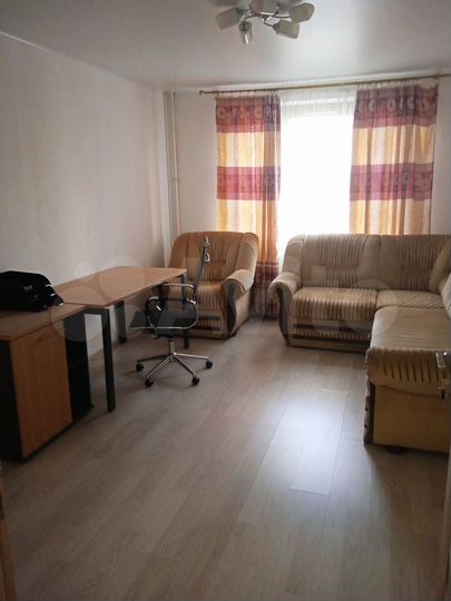 Комната 20 м² в 3-к., 8/17 эт.