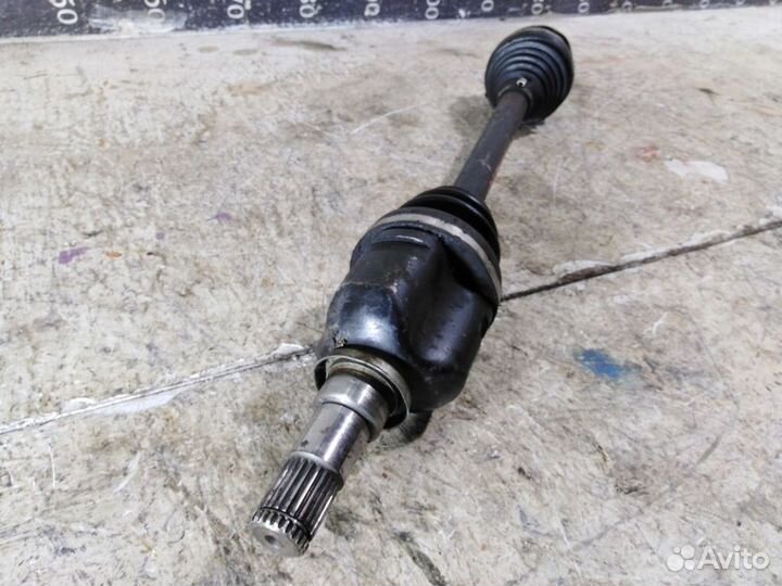 Привод передний левый