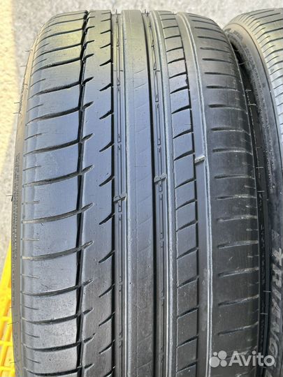 Triangle TH201 Sportex 235/35 R20 92Y