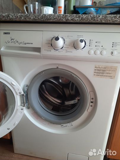 Стиральная машина zanussi бу