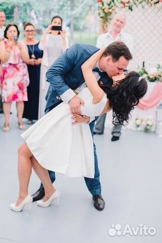 Постановка свадебного танца оффлайн и онлайн