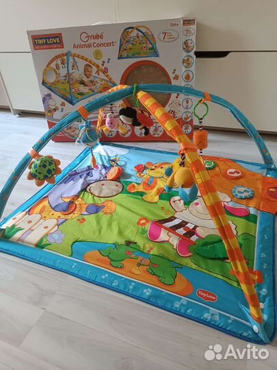 Продаю развивающий коврик Tiny love