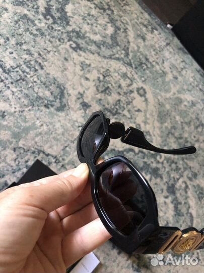 Солнцезащитные очки versace medusa