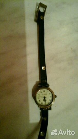 Продам часы cuess В отличном состоянии.Торг
