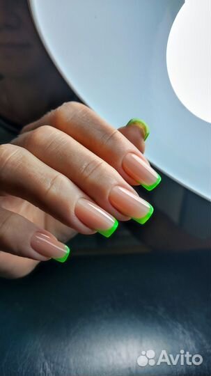 Мастер маникюра и педикюра