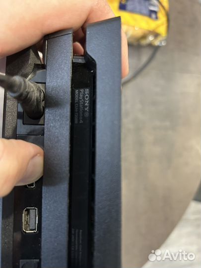 Sony playstation 4 PS4 pro 1tb 7208