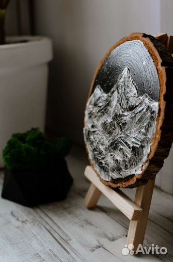 Картина с горами, роспись по дереву