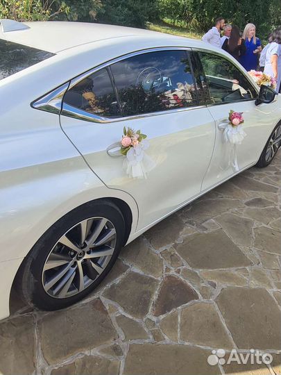 Украшения на машину