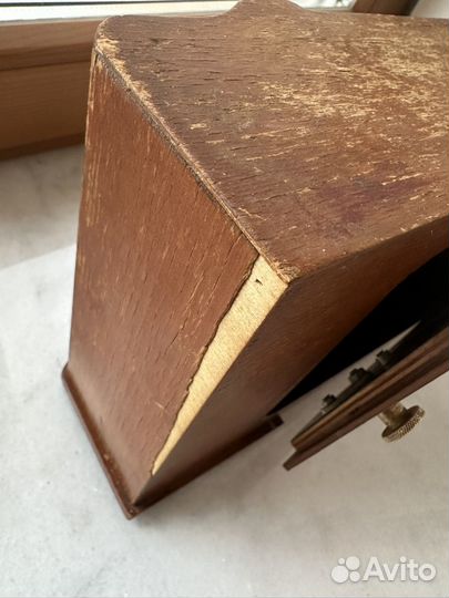 Настольные часы с боем 