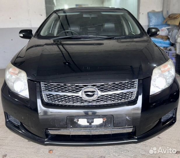 Фары Toyota Corolla Fielder/Axio, комплект