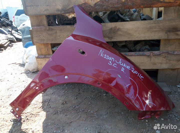 Крыло правое Nissan Juke 2011