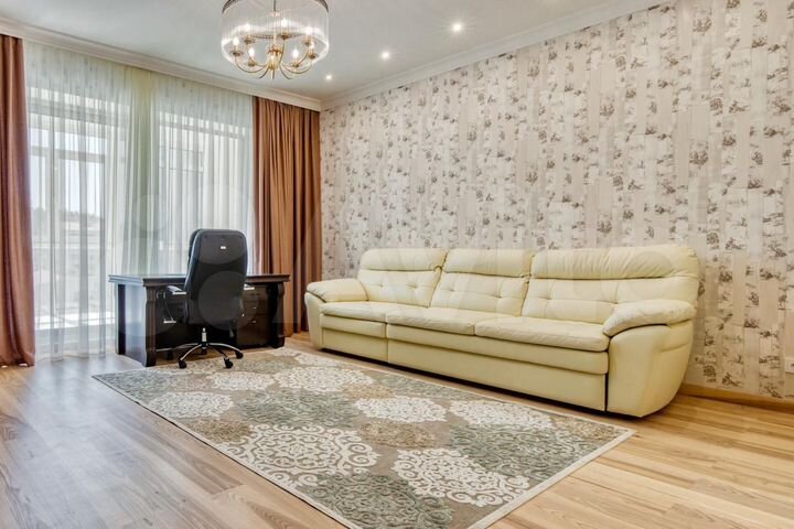 3-к. квартира, 150 м², 8/13 эт.