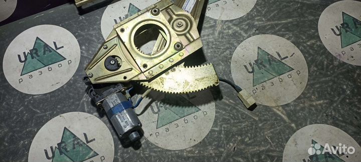 Стеклоподъёмник электр задний левый Газ Волга 3110