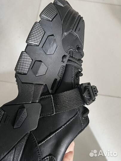 Кроссовки корея