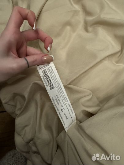 Пуховик женский stradivarius S