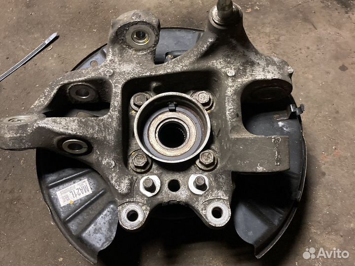 Задний кулак Lexus LS460 LS лс 460 600 LS600h 09г