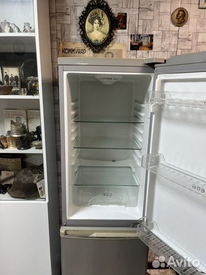 Холодильник Hansa